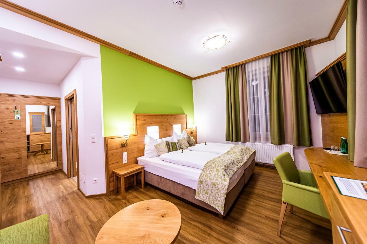 Landhotel Timmerer Moderbrugg Bagian luar foto