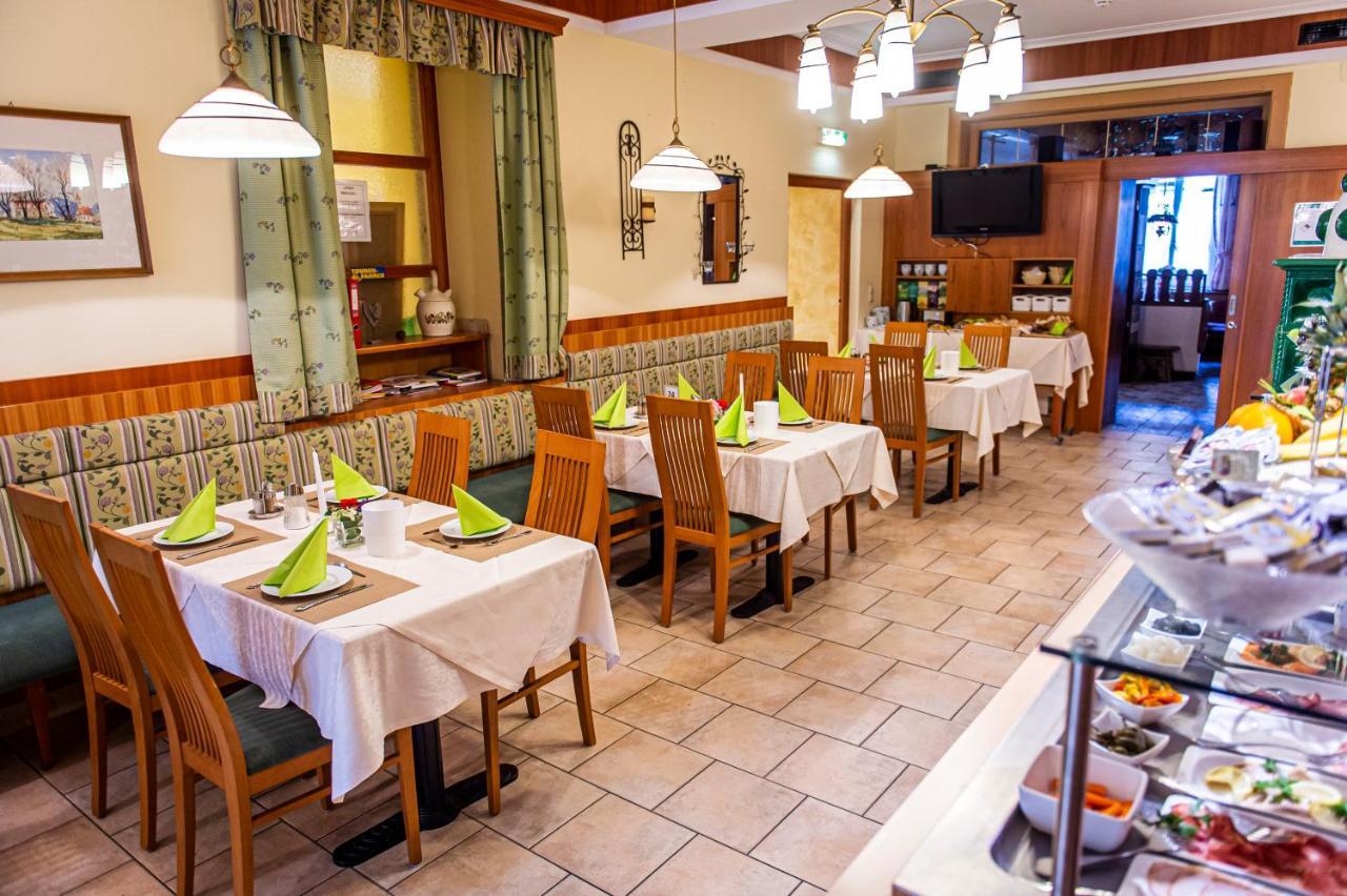 Landhotel Timmerer Moderbrugg Bagian luar foto