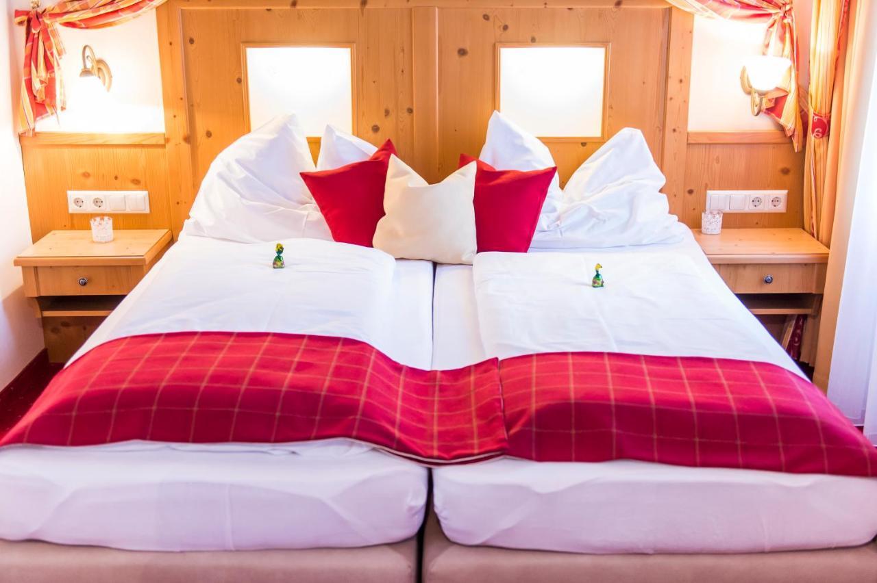 Landhotel Timmerer Moderbrugg Bagian luar foto
