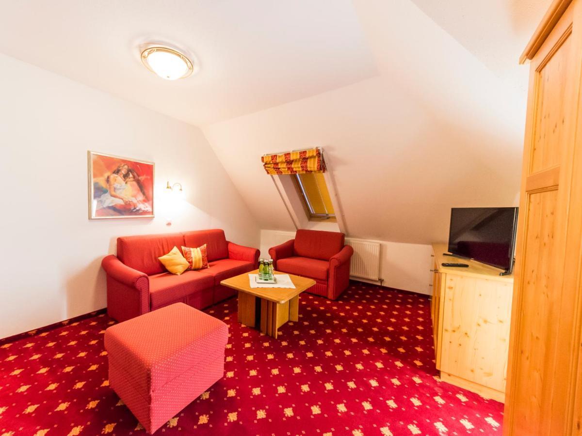 Landhotel Timmerer Moderbrugg Bagian luar foto